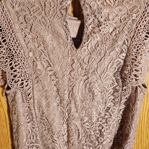 LACE TOP - Picture 6 of 7